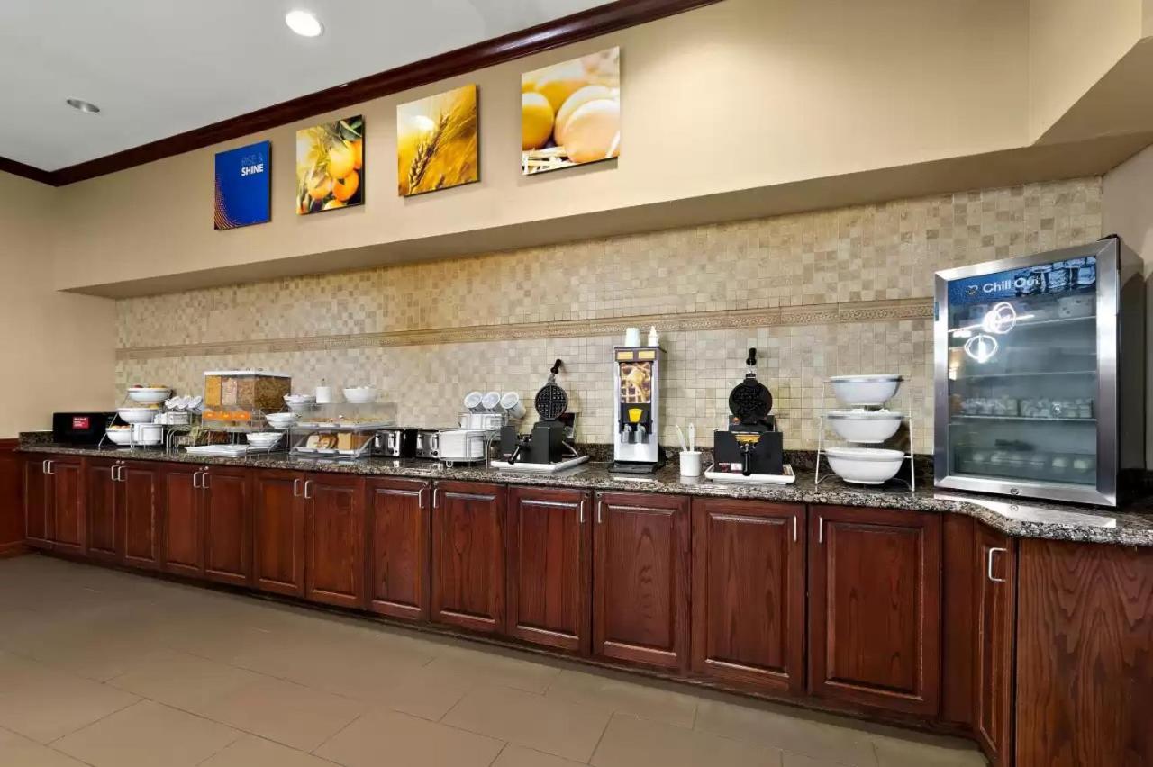 Comfort Suites Central Corpus Christi Bagian luar foto