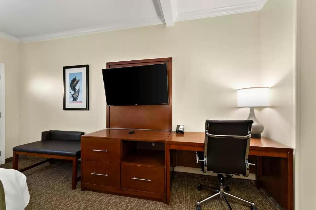 Comfort Suites Central Corpus Christi Bagian luar foto