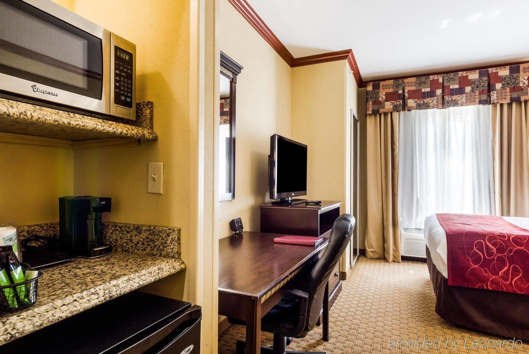 Comfort Suites Central Corpus Christi Bagian luar foto