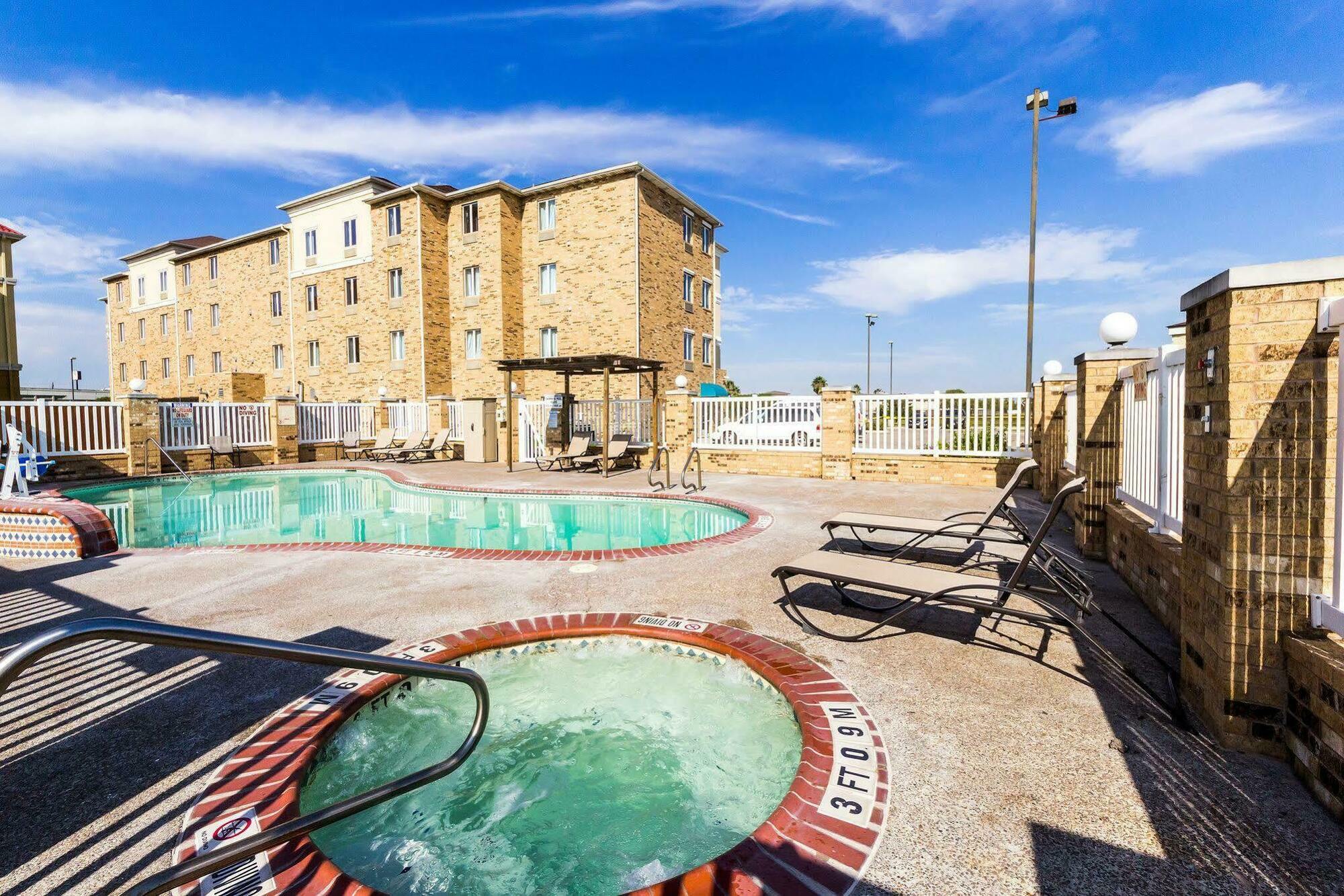 Comfort Suites Central Corpus Christi Bagian luar foto